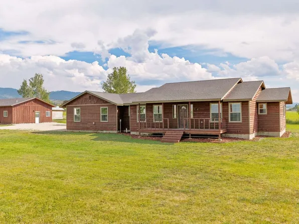 813 Bass Ln, Corvallis, MT 59828