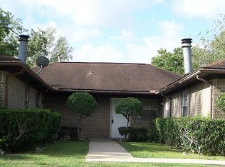 212 Quaker Dr APT B2, Friendswood, TX 77546