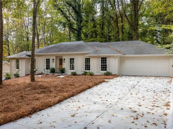 3916 Menlo Dr, Atlanta, GA 30340
