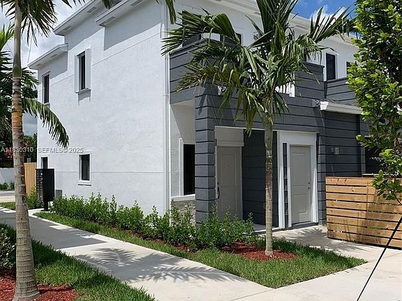 5th image of 25338 SW 135th Ave #107
