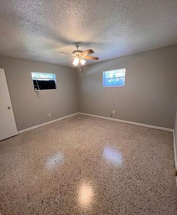 4th image of 505 Lee Ave APT A