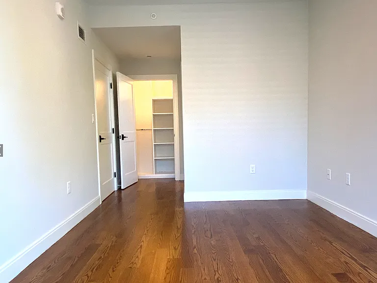5 Adamson St #222 — Photo 6