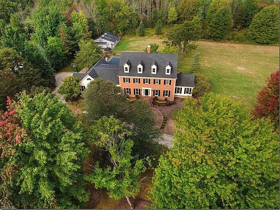 2nd image of 6420 Lost Woods Ln