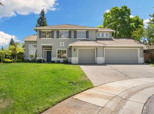 2113 Gold Ledge Ct, Gold River, CA 95670