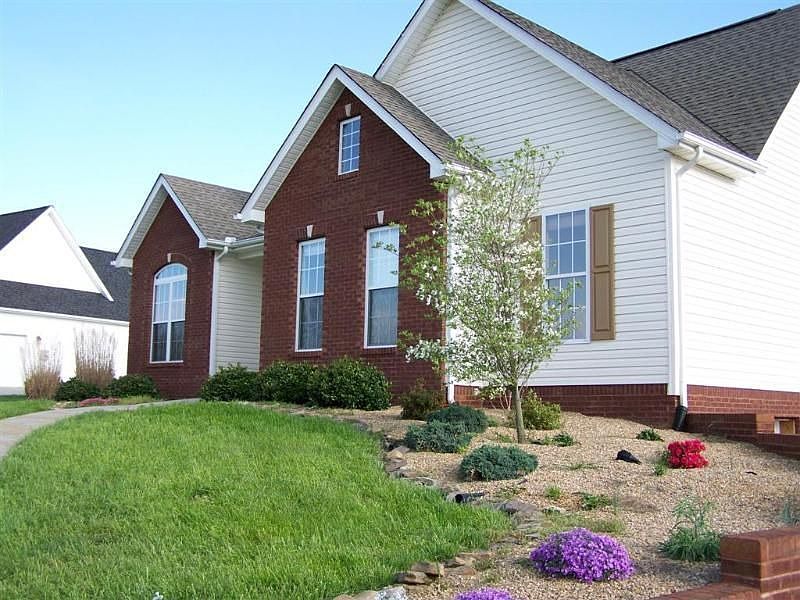 1st image of 1128 McIntosh Ln