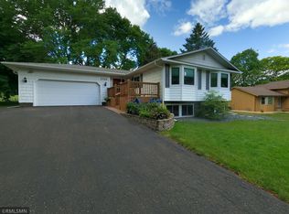 1732 Evergreen Dr, Woodbury, MN 55125