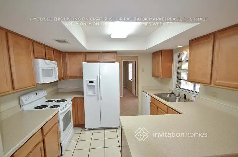 2931 Autumnwood Trl — Photo 2