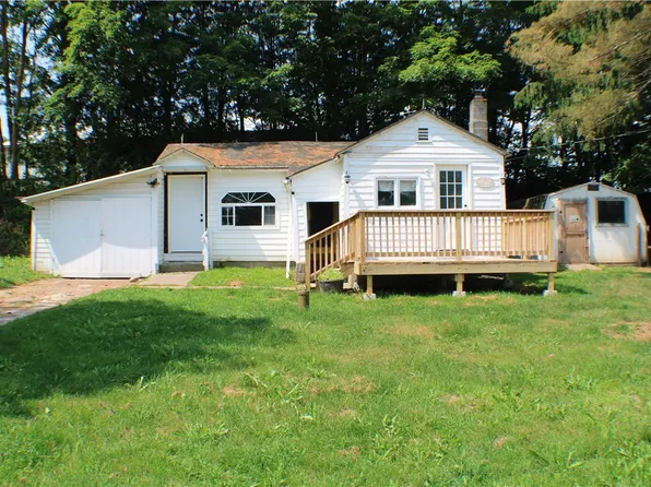 111 E Parker Road Ext, New Berlin, NY 13411