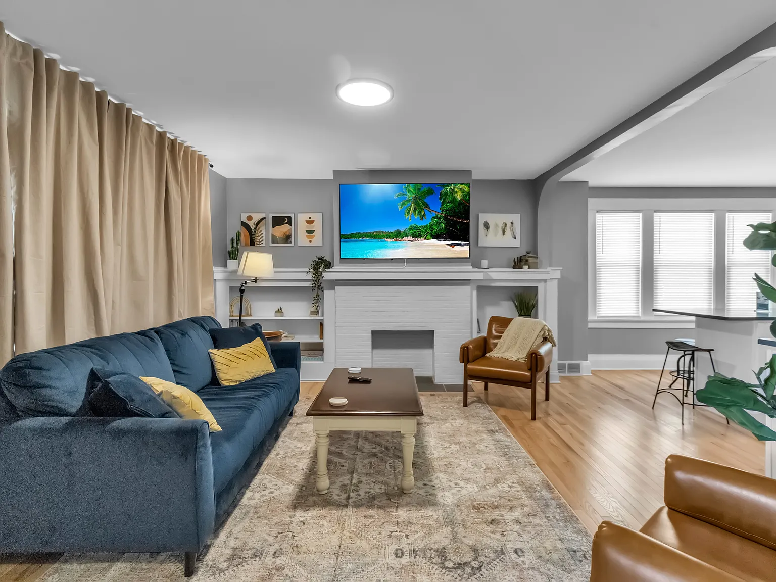 49 Virgil Ave Unit 1 — Photo 2