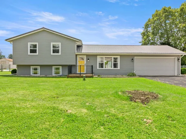 516 Catherine Dr, Sweetser, IN 46987