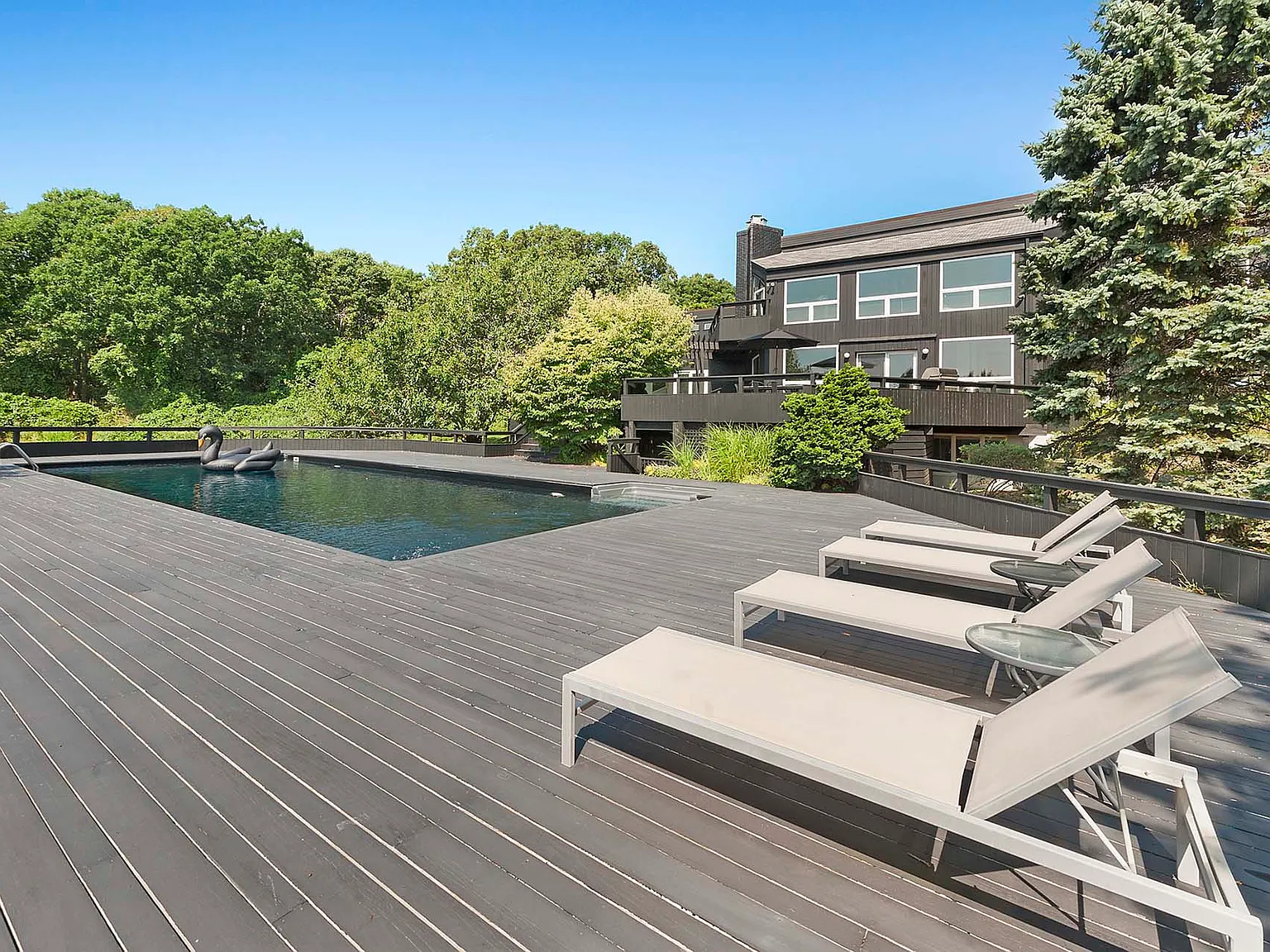 Stunning Montauk Contemporary — Photo 4