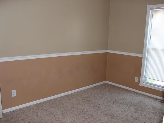 5th image of 6215 Apple Valley Ct