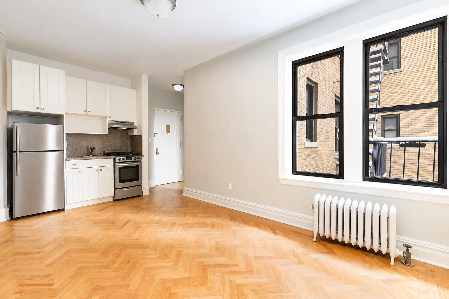 225 West 12th Street — Photo 1