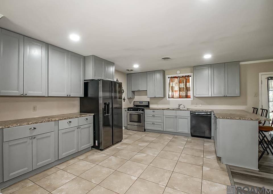 1st image of 5388 Goodland Dr