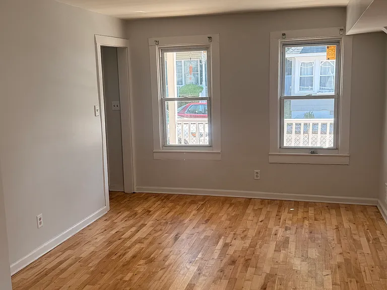 21 Avenue A — Photo 24
