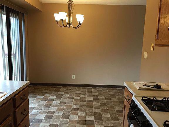 5th image of 509 Bayberry Dr