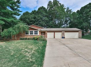 1757 Rusticwood Ln, Cincinnati, OH 45255