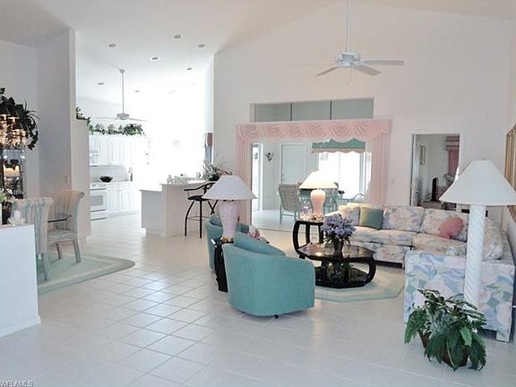 5th image of 3360 Clubview Dr