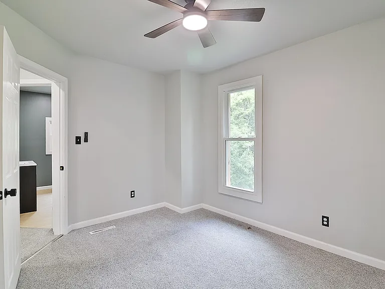 412 W Kibby St — Photo 25