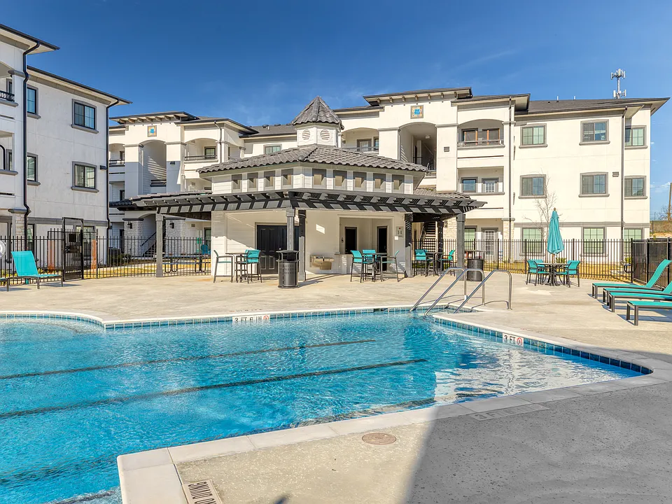 Applewood Ranch Apartments