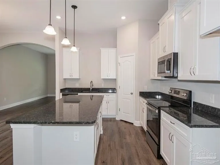 5746 Dunridge Dr — Photo 7