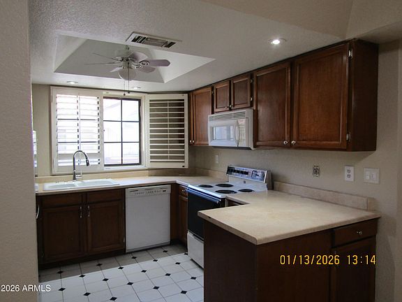 2nd image of 818 S WESTWOOD Street #207