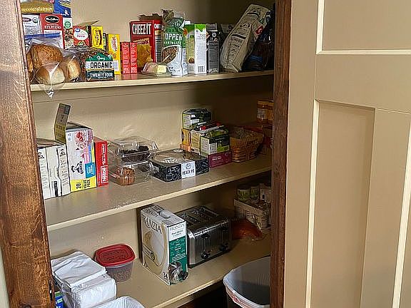 Kitchen Pantry 