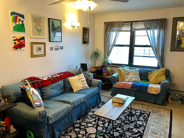 1st image of 105 Summit St Floor 3