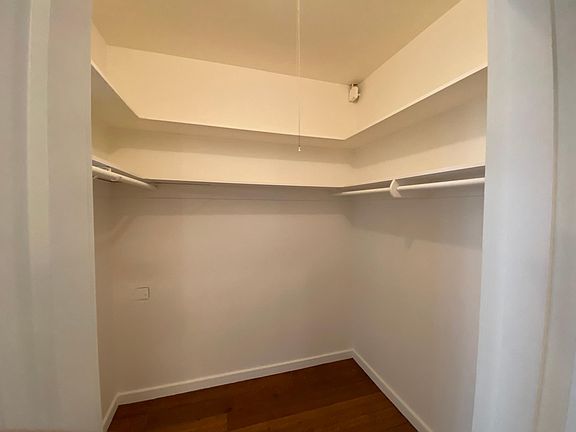 5th image of 3055 Scott St #102