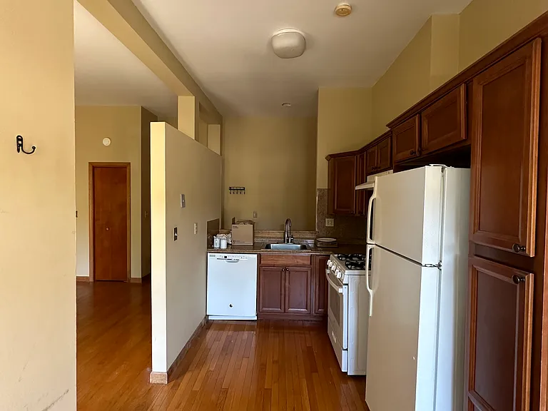 208 Wooster St #1 — Photo 3