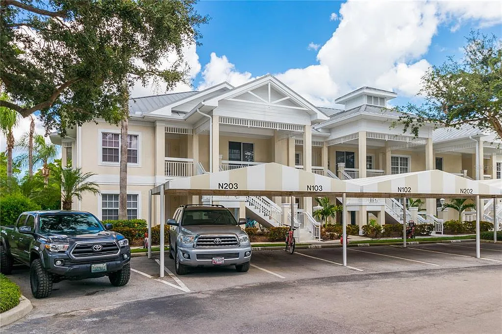 3 bed, 3.0 bath, 1650 sqft, $4,200 — Photo 2