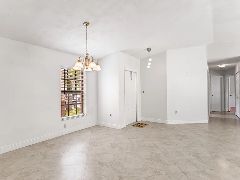 13945 Langley Pl — Photo 39