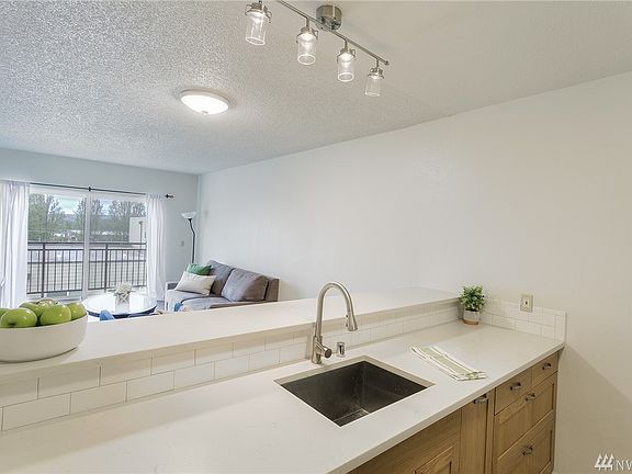 3rd image of 5832 NE 75th St Unit E307