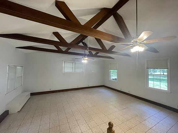 2nd image of 1934 Tulip Hill Dr