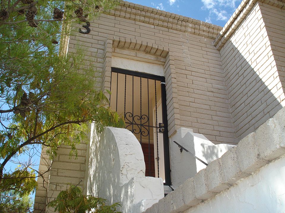 1st image of 6201 Escondido Dr #D-3