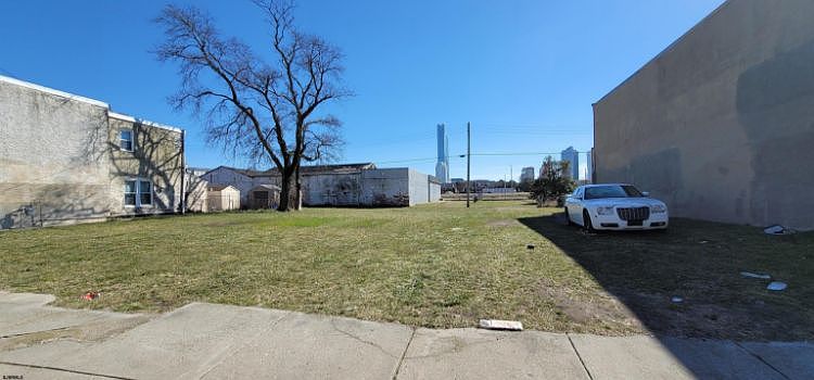 1st image of 624 Drexel Ave