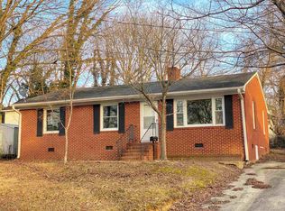 412 N Lamar St, Roxboro, NC 27573