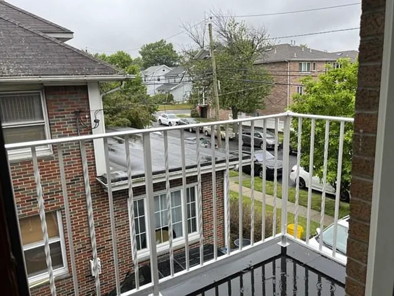 476 Highland Ave #1 — Photo 18