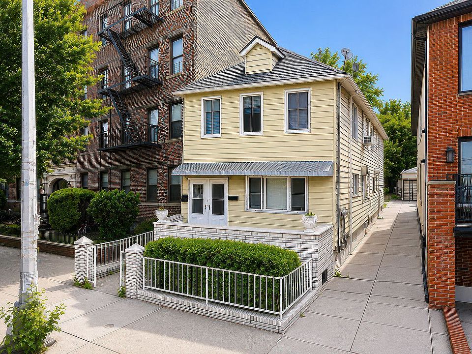 1st image of 915 Avenue