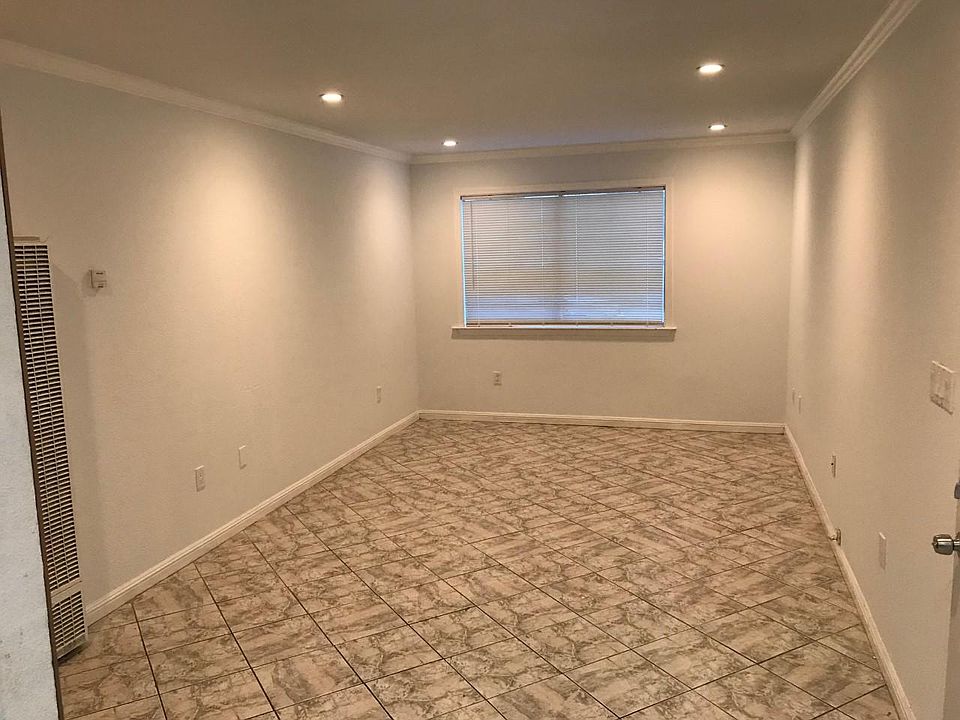 2nd image of 1255 Palm St