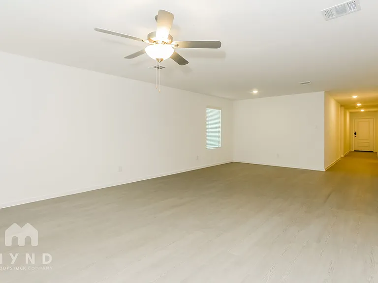 10116 Dalgreen Cir — Photo 7