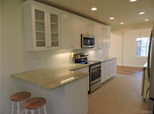 7 Split Rock Rd, Mahopac, NY 10541