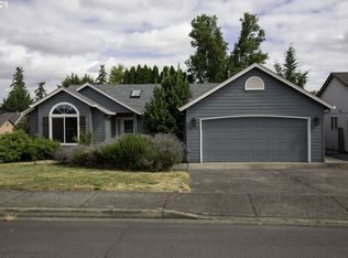 2702 NE 94th St, Vancouver, WA 98665