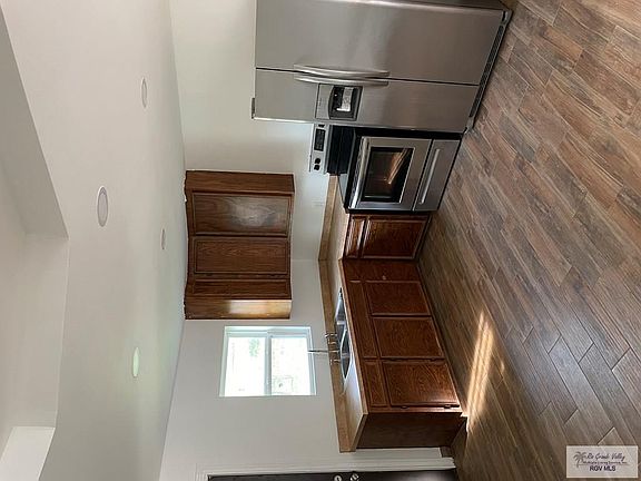 4th image of 1202 N Bowie St