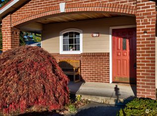 70 Hoh Pl, La Conner, WA 98257