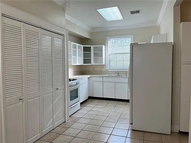 2509 Piety St — Photo 6