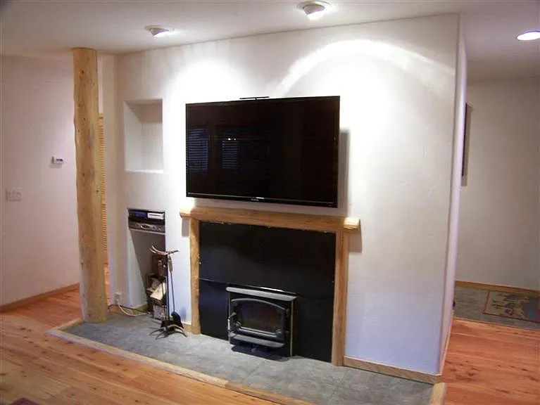 2 bed, 1074 sqft, $3,700 — Photo 4