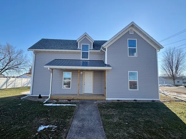 1212 Wilson St, Dysart, IA 52224