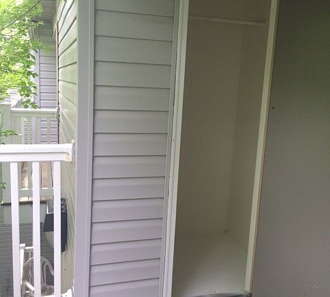 3rd image of 802 Saint Andrews Dr APT S