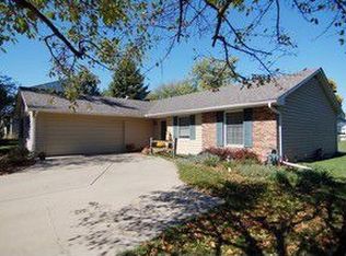 929 North Ave, Batavia, IL 60510